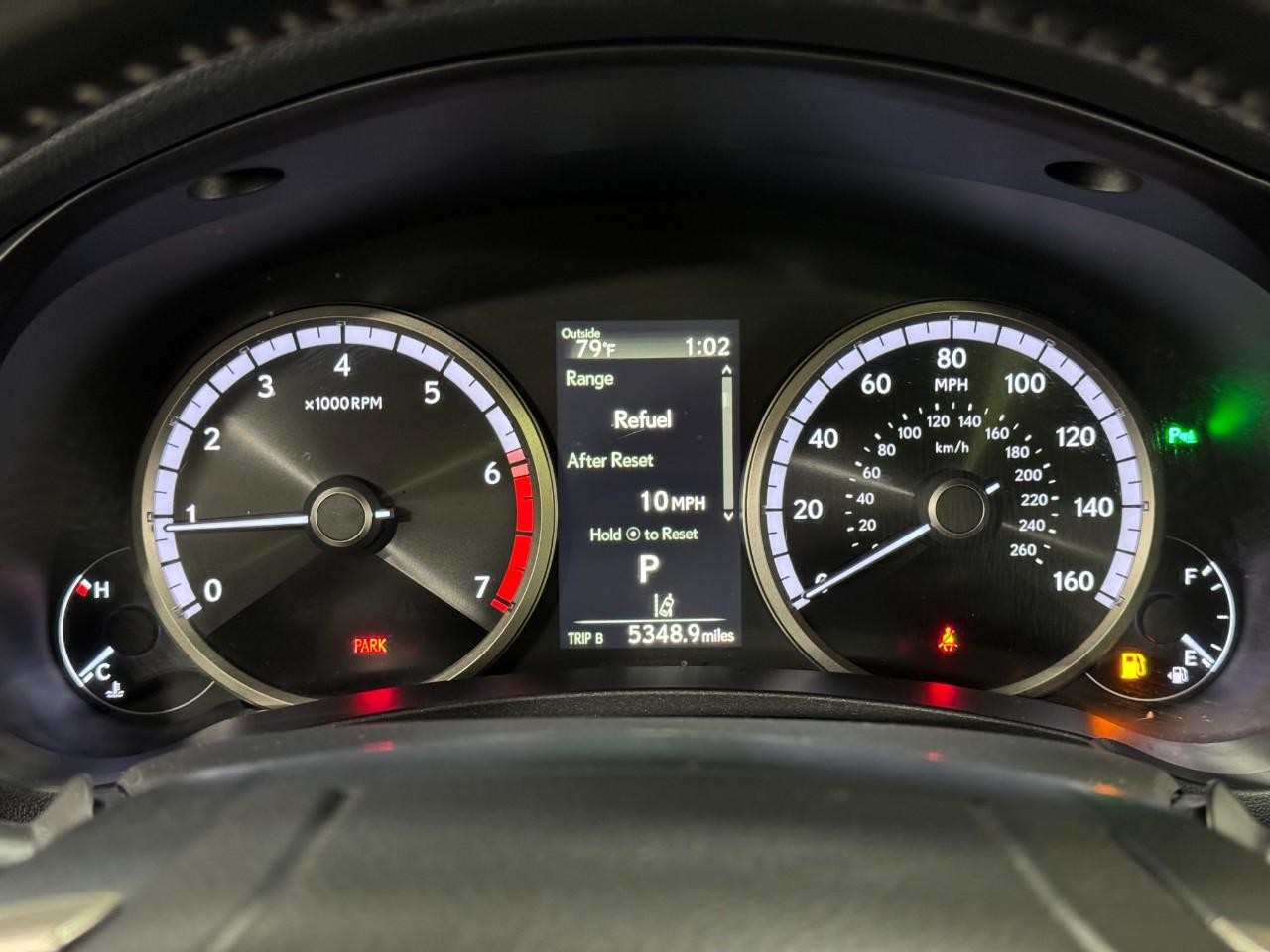 Lexus NX Vehicle Full-screen Gallery Image 29