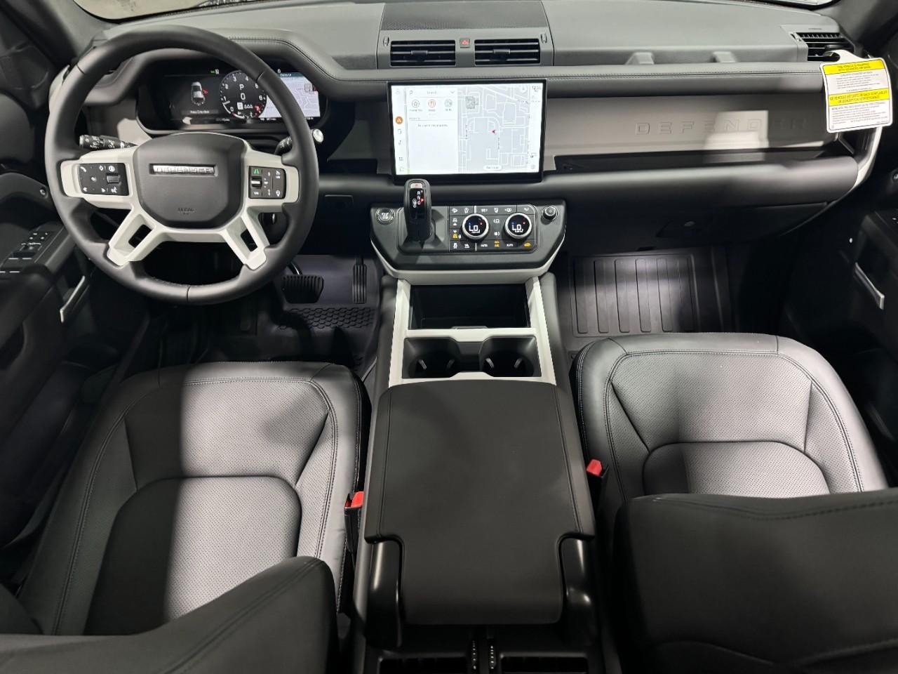 Land Rover Defender Vehicle Full-screen Gallery Image 12