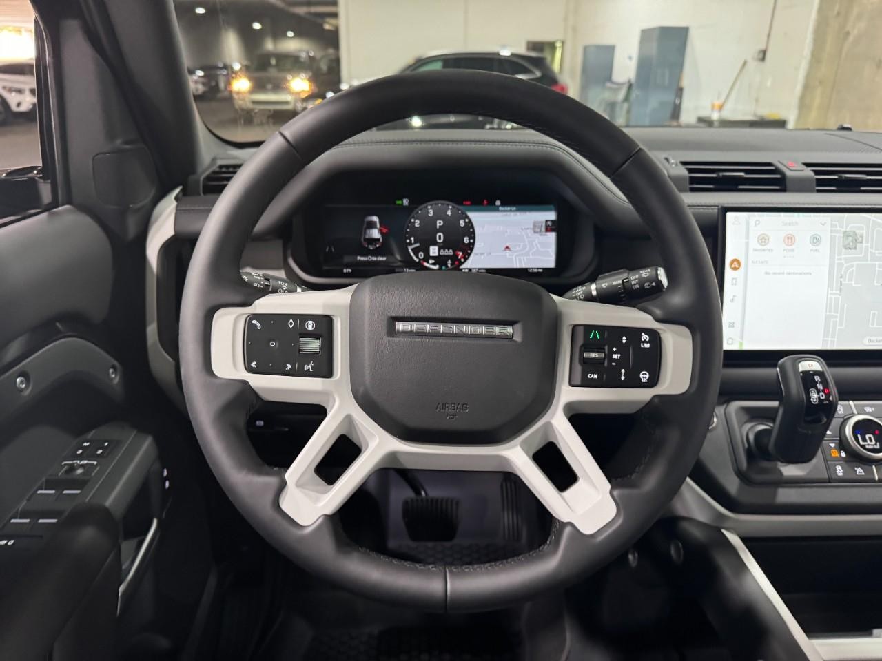 Land Rover Defender Vehicle Full-screen Gallery Image 13