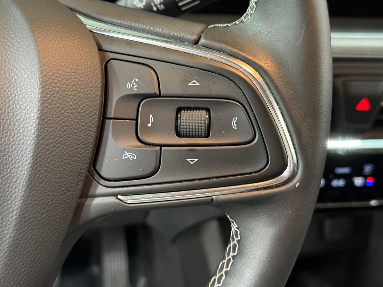 Buick Encore GX Vehicle Full-screen Gallery Image 29