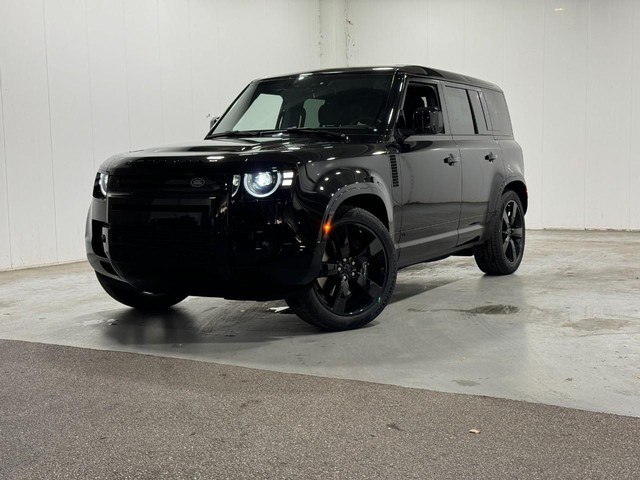 2026 Land Rover Defender V8's photo