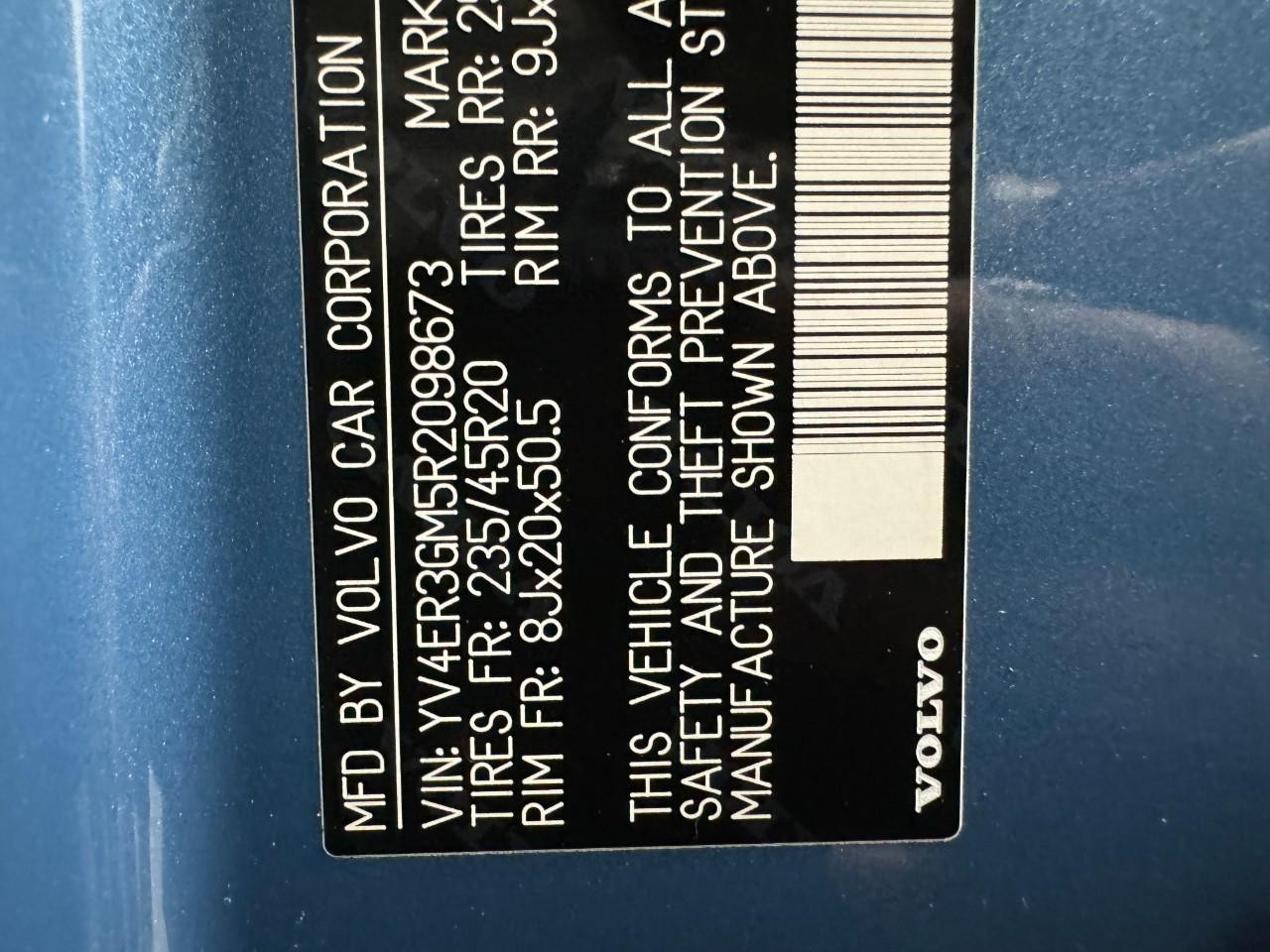 Volvo C40 Recharge Pure Electric Vehicle Full-screen Gallery Image 33