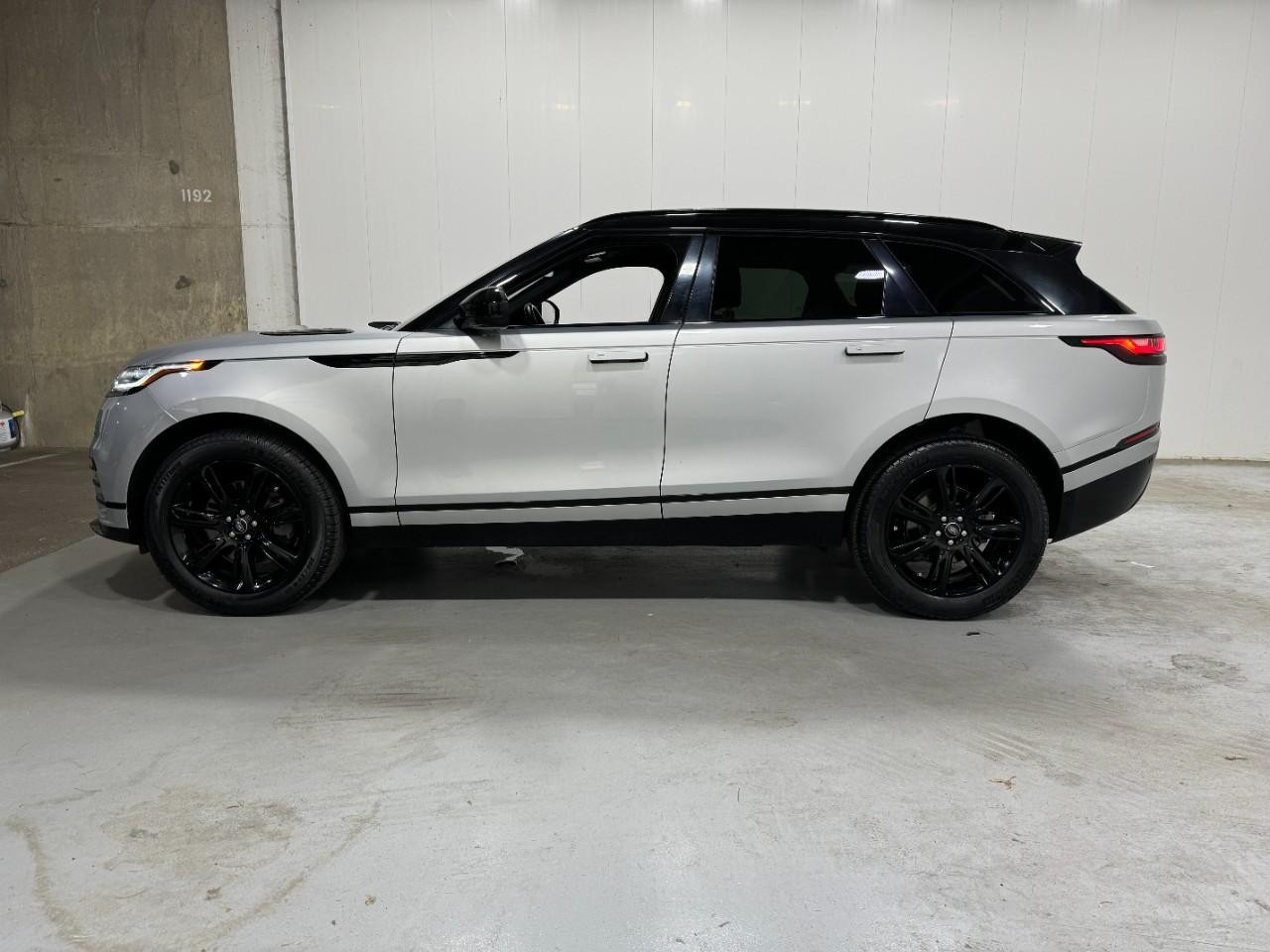 Land Rover Range Rover Velar Vehicle Full-screen Gallery Image 2