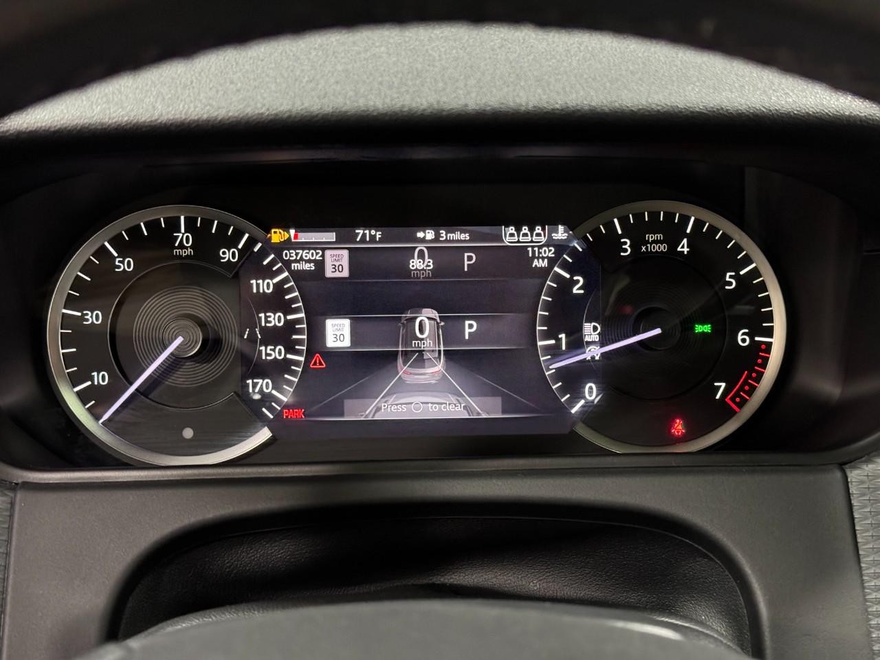 Land Rover Range Rover Velar Vehicle Full-screen Gallery Image 33