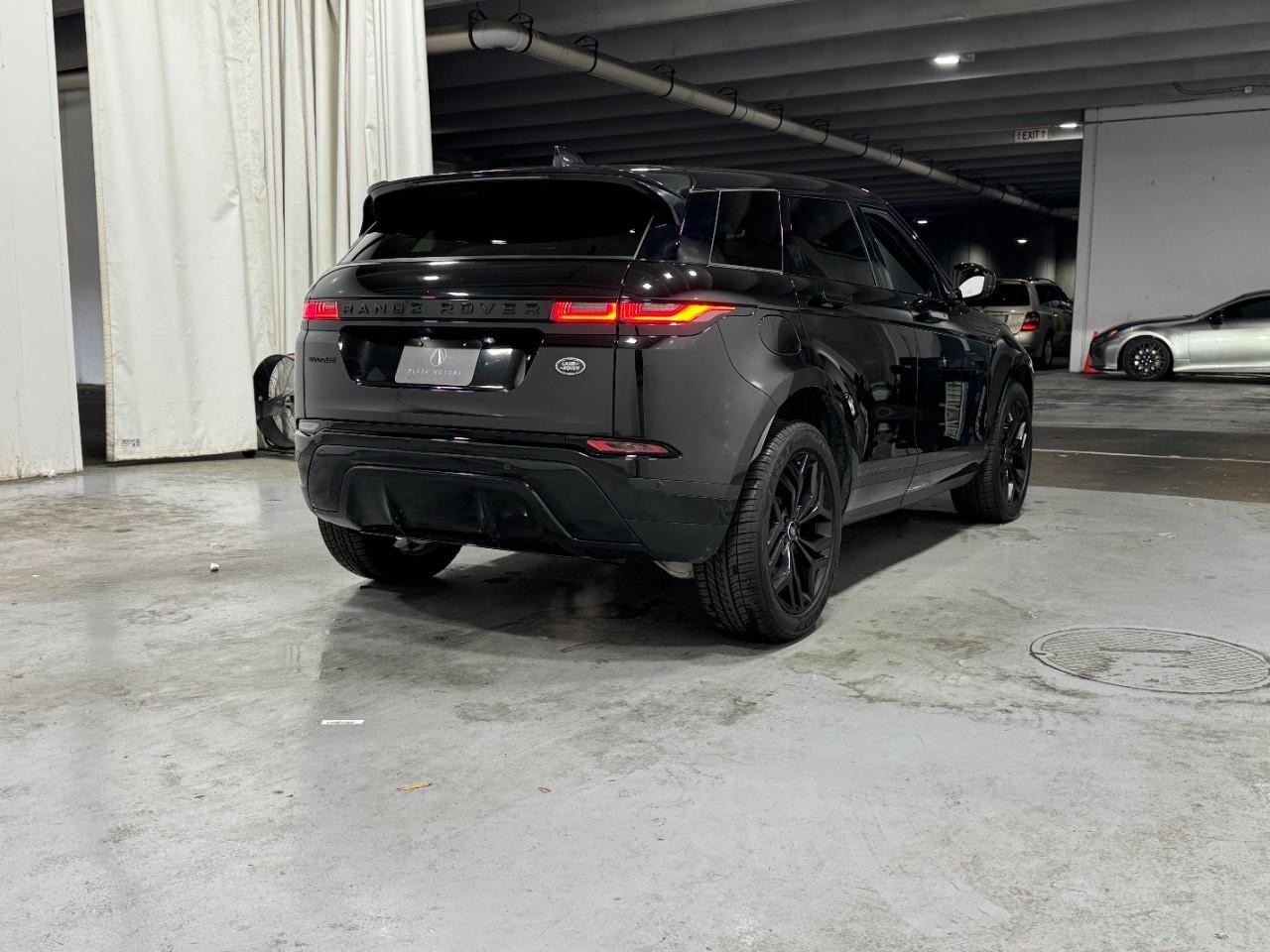 Land Rover Range Rover Evoque Vehicle Full-screen Gallery Image 4