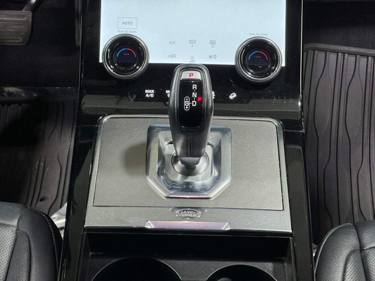 Land Rover Range Rover Evoque Vehicle Full-screen Gallery Image 16