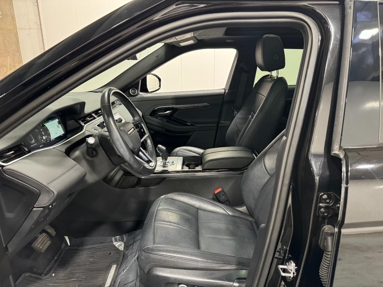 Land Rover Range Rover Evoque Vehicle Full-screen Gallery Image 25