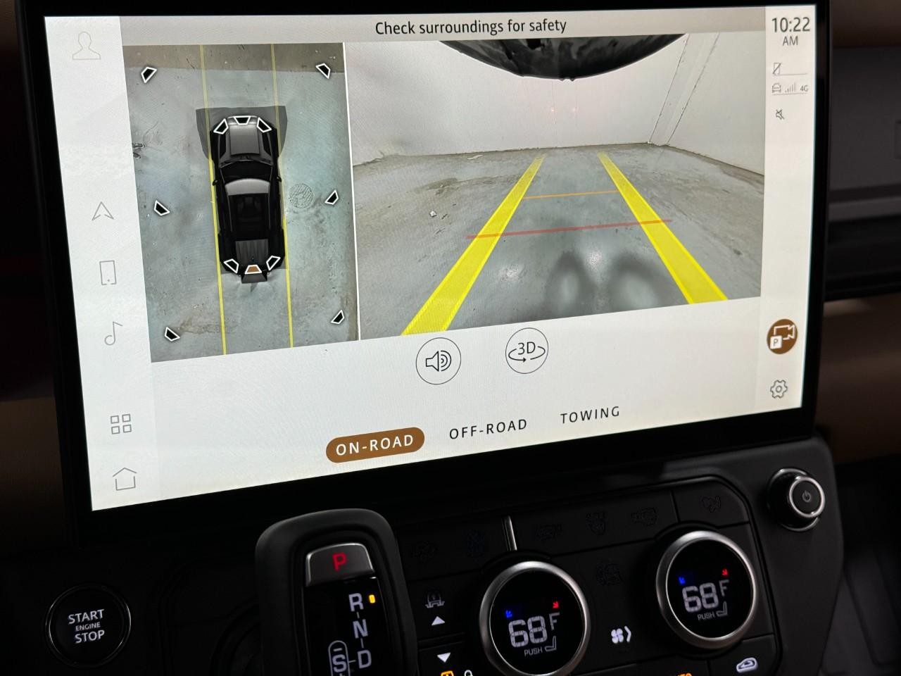 Land Rover Defender Vehicle Full-screen Gallery Image 33