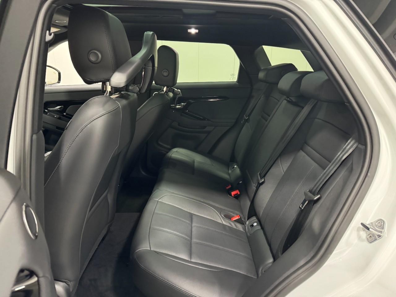 Land Rover Range Rover Evoque Vehicle Full-screen Gallery Image 8