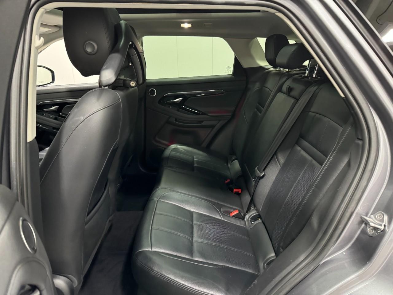 Land Rover Range Rover Evoque Vehicle Full-screen Gallery Image 8