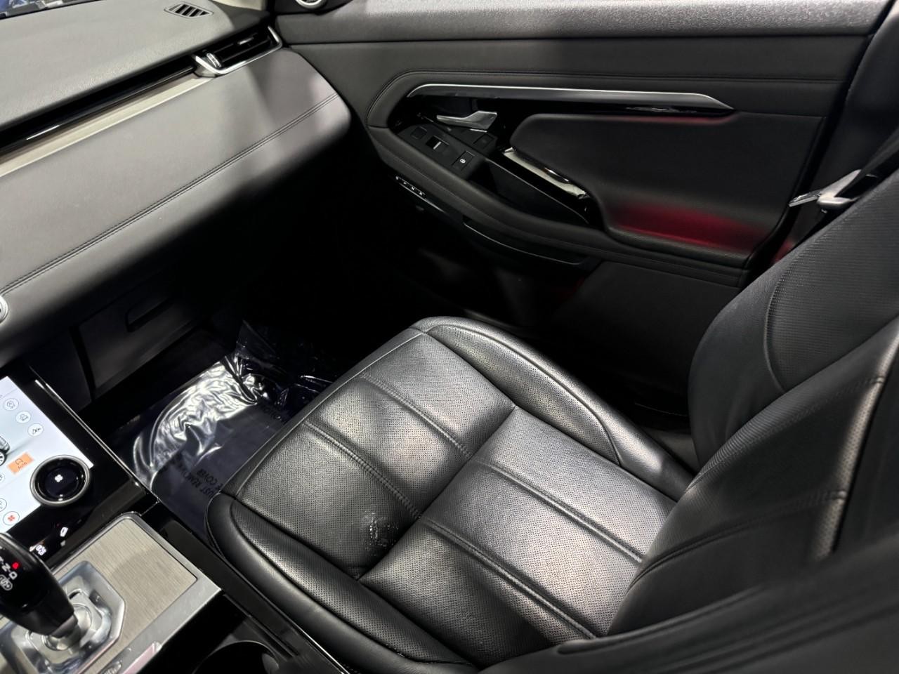 Land Rover Range Rover Evoque Vehicle Full-screen Gallery Image 17