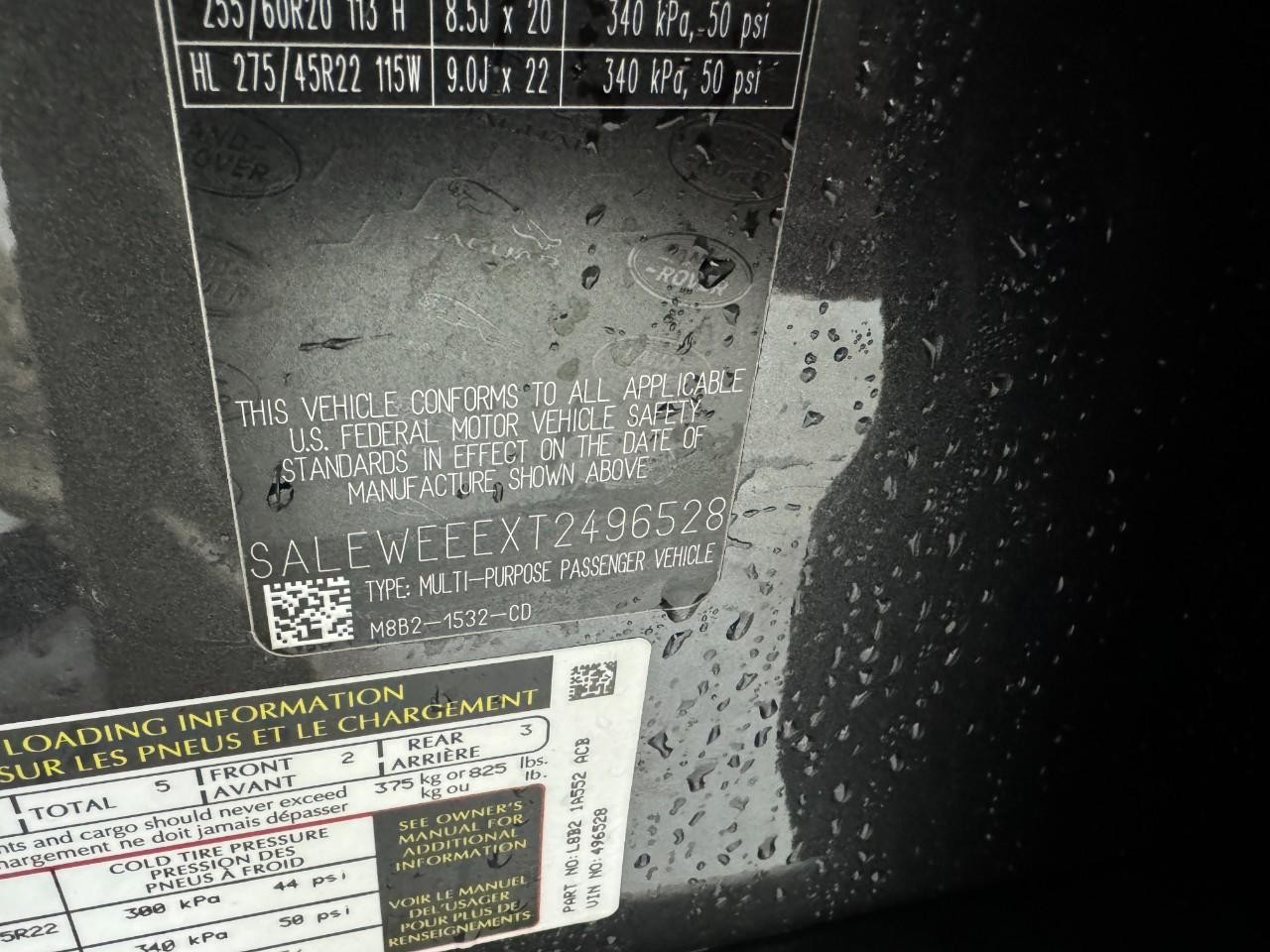 Land Rover Defender Vehicle Full-screen Gallery Image 34