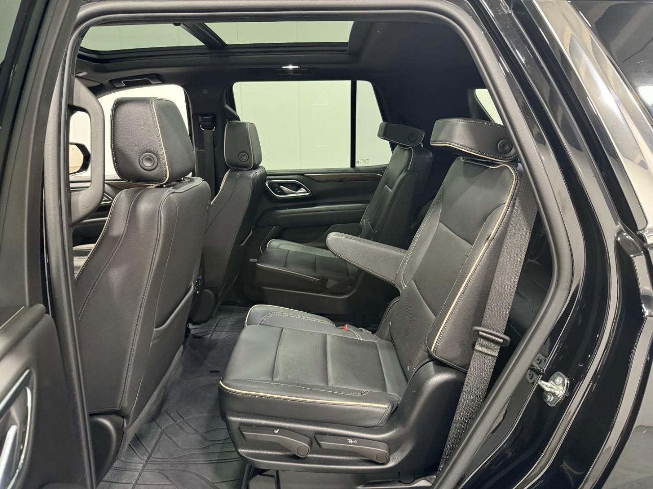 Chevrolet Tahoe Vehicle Full-screen Gallery Image 09