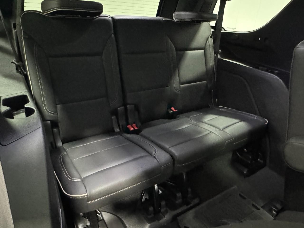 Chevrolet Tahoe Vehicle Full-screen Gallery Image 11