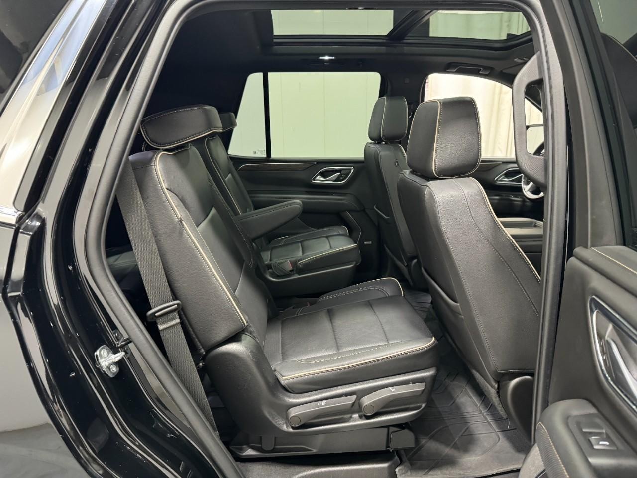 Chevrolet Tahoe Vehicle Full-screen Gallery Image 12