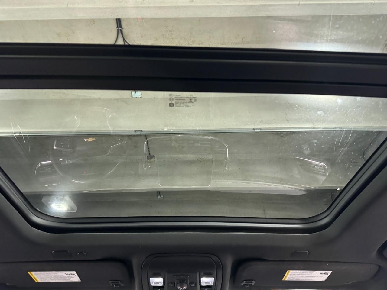 Chevrolet Tahoe Vehicle Full-screen Gallery Image 14