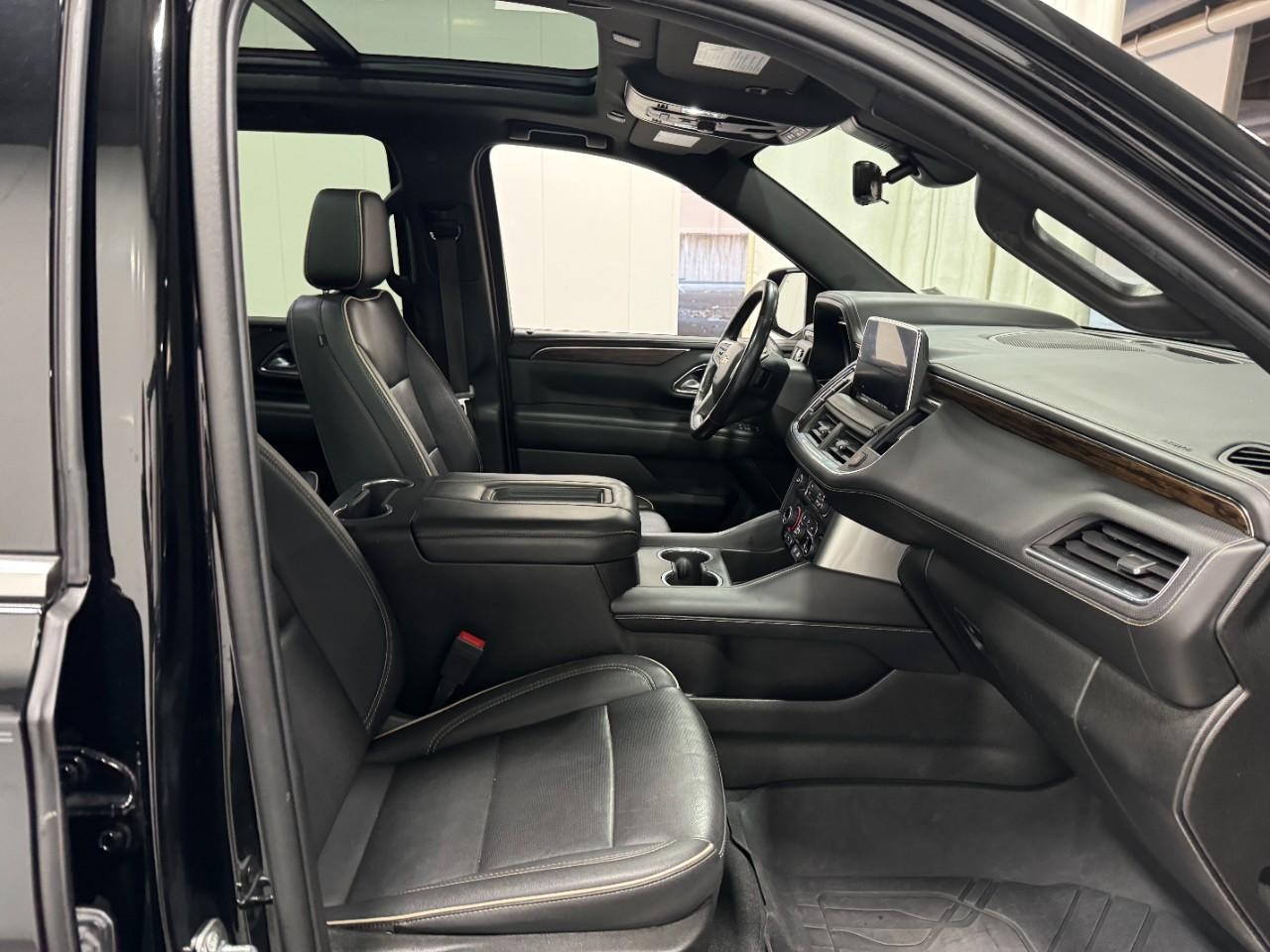 Chevrolet Tahoe Vehicle Full-screen Gallery Image 21