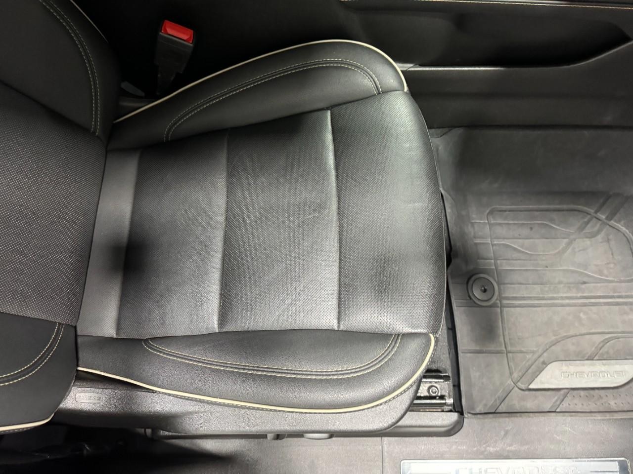 Chevrolet Tahoe Vehicle Full-screen Gallery Image 22