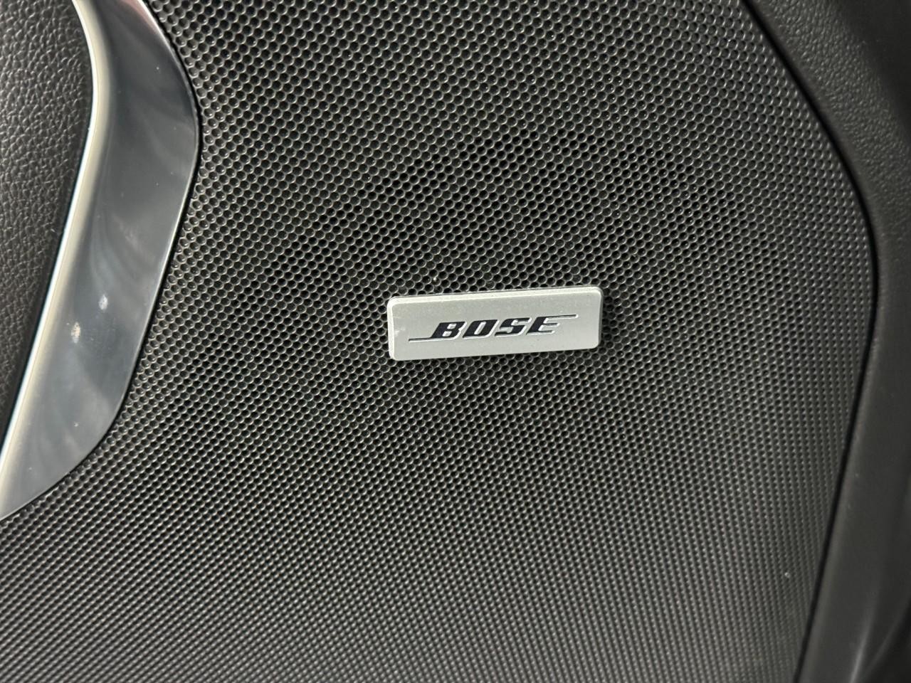 Chevrolet Tahoe Vehicle Full-screen Gallery Image 28