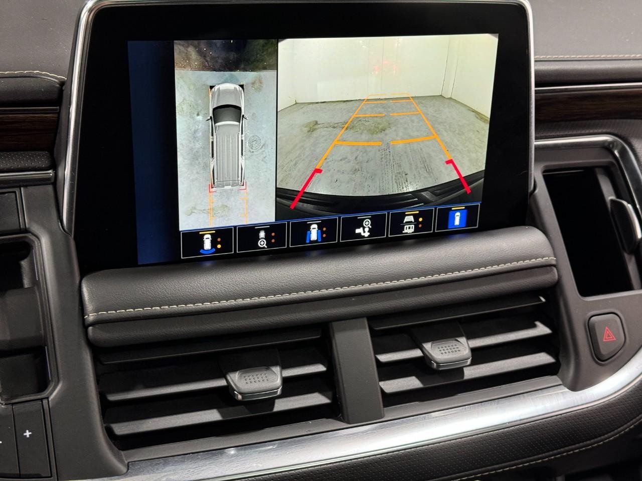 Chevrolet Tahoe Vehicle Full-screen Gallery Image 36