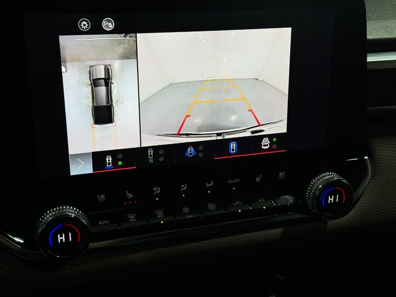 GMC Canyon Vehicle Full-screen Gallery Image 31