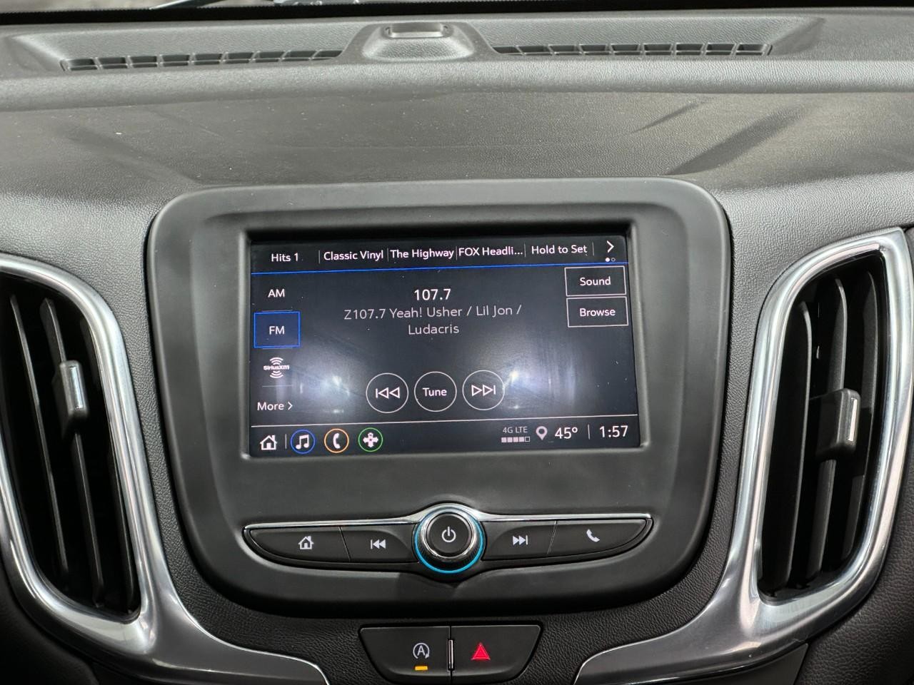 Chevrolet Equinox Vehicle Full-screen Gallery Image 13