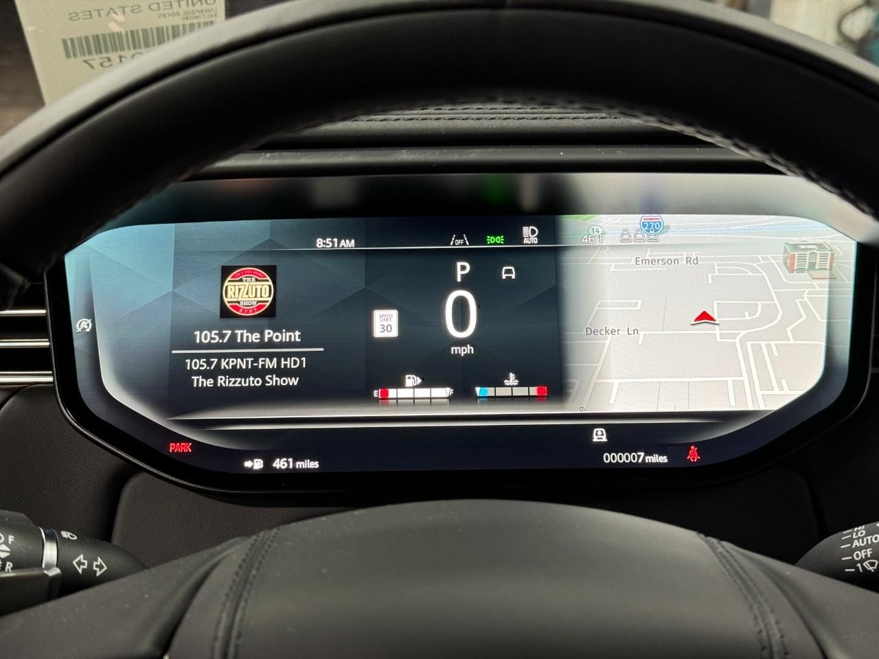 Land Rover Range Rover Sport Vehicle Full-screen Gallery Image 32