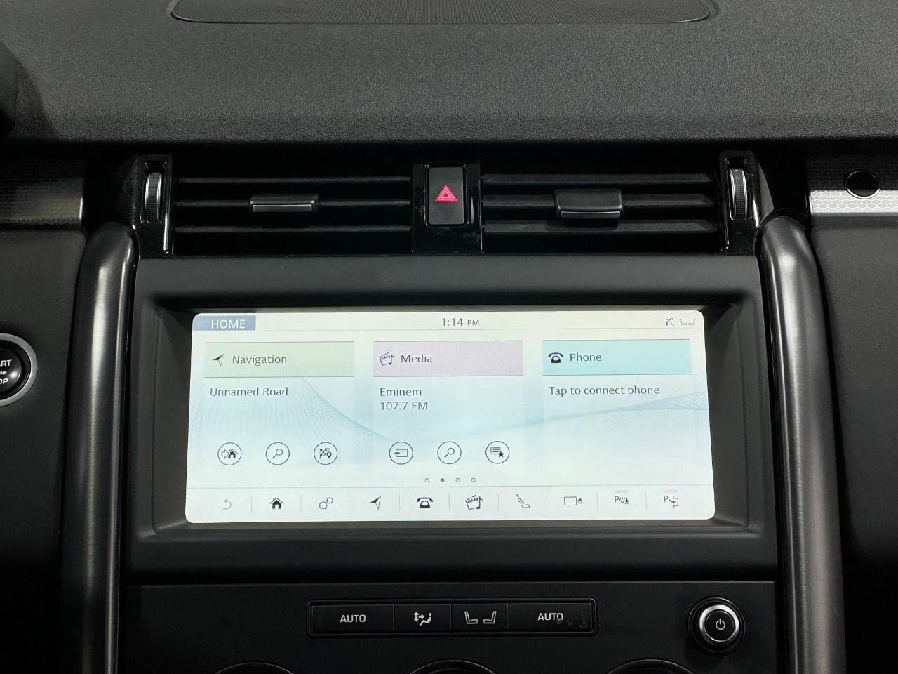 Land Rover Discovery Vehicle Full-screen Gallery Image 15