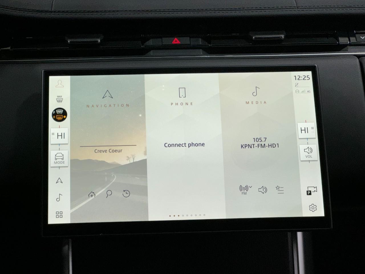 Land Rover Range Rover Vehicle Full-screen Gallery Image 15