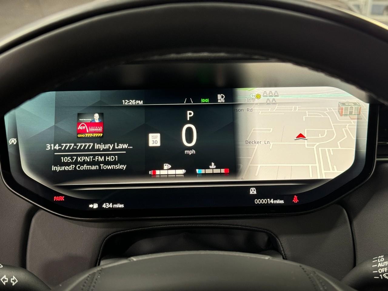 Land Rover Range Rover Vehicle Full-screen Gallery Image 32