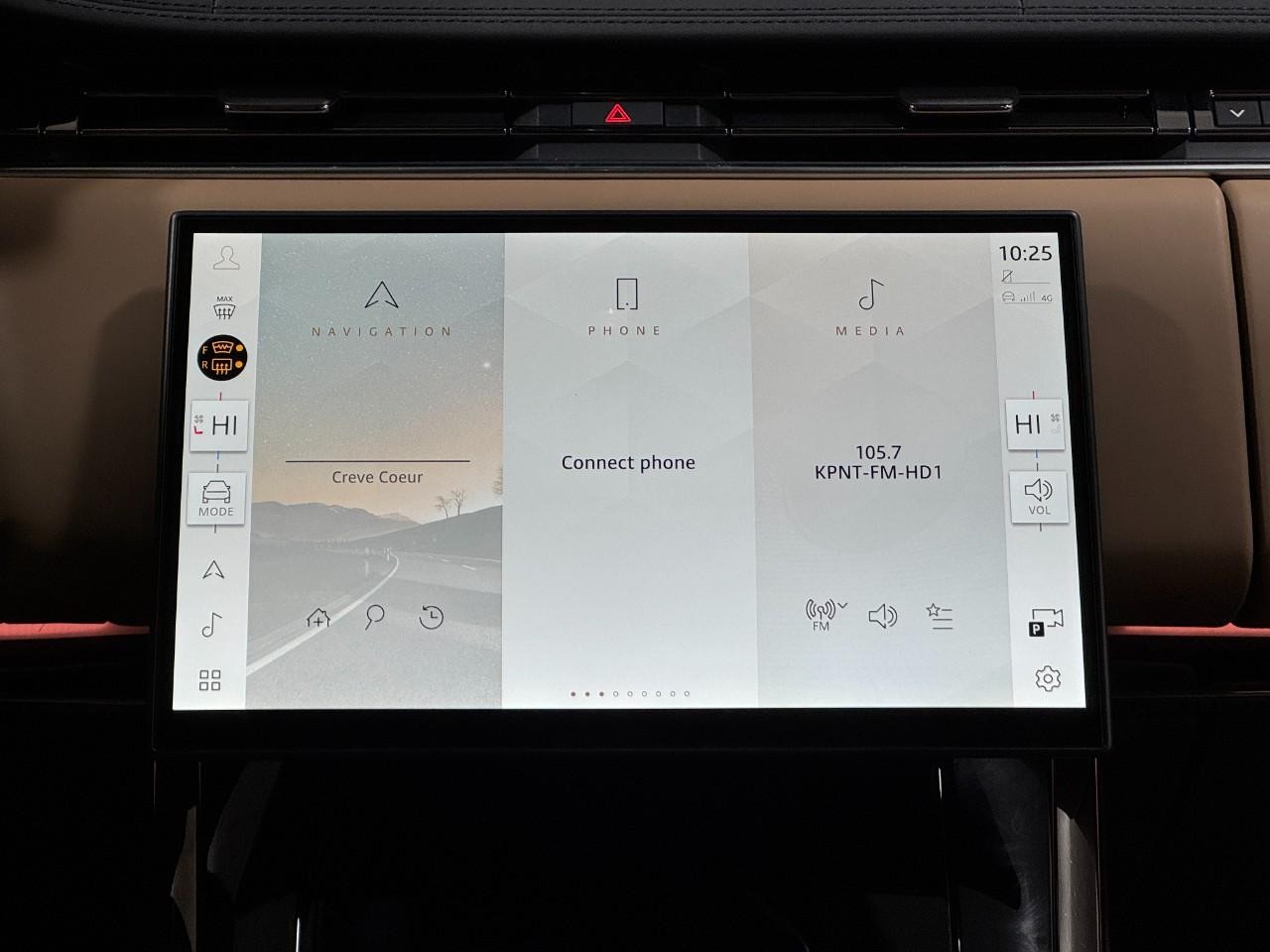 Land Rover Range Rover Sport Vehicle Full-screen Gallery Image 15