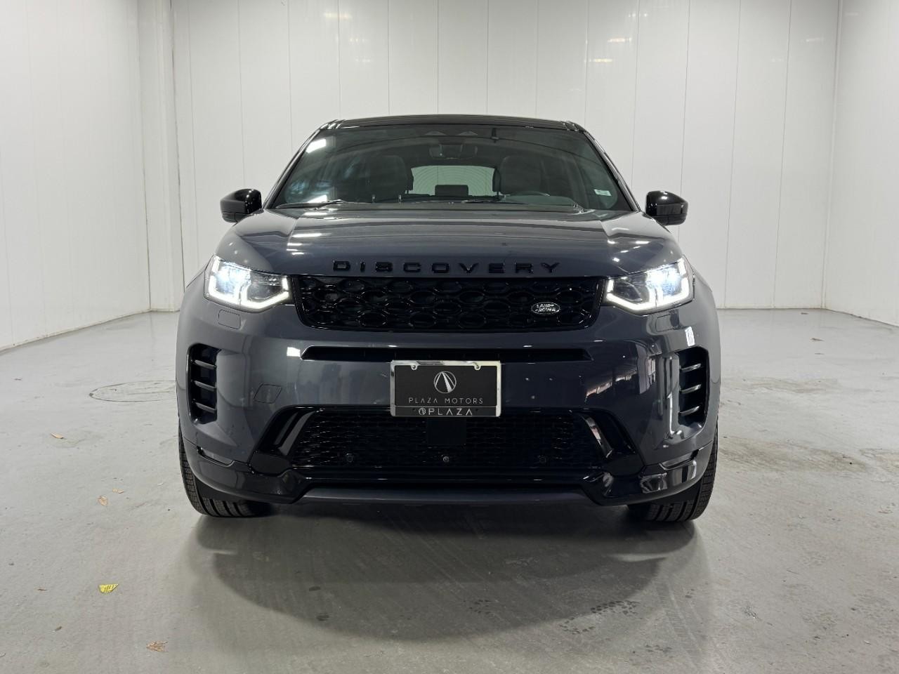 Land Rover Discovery Sport Vehicle Full-screen Gallery Image 7