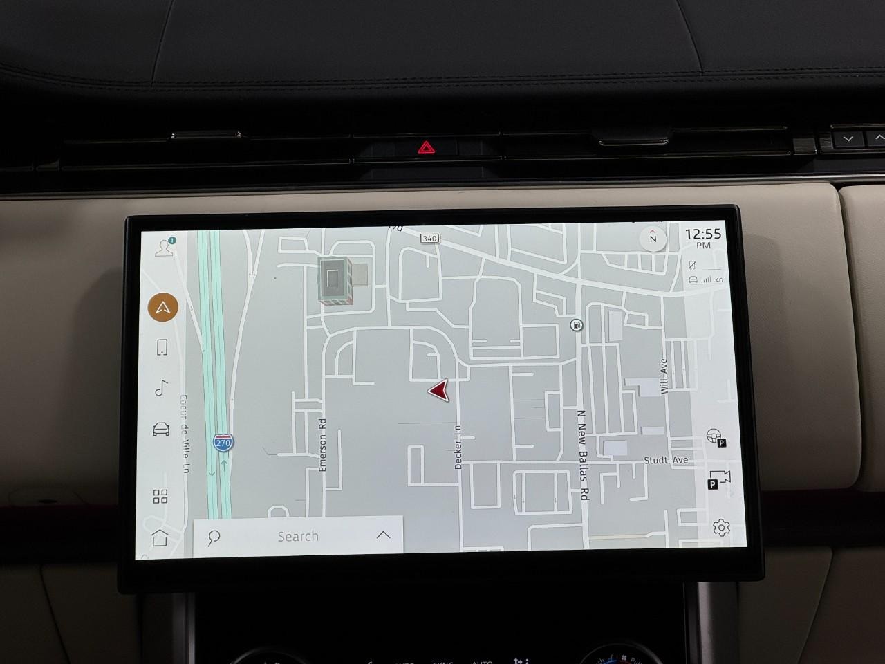 Land Rover Range Rover Vehicle Full-screen Gallery Image 15