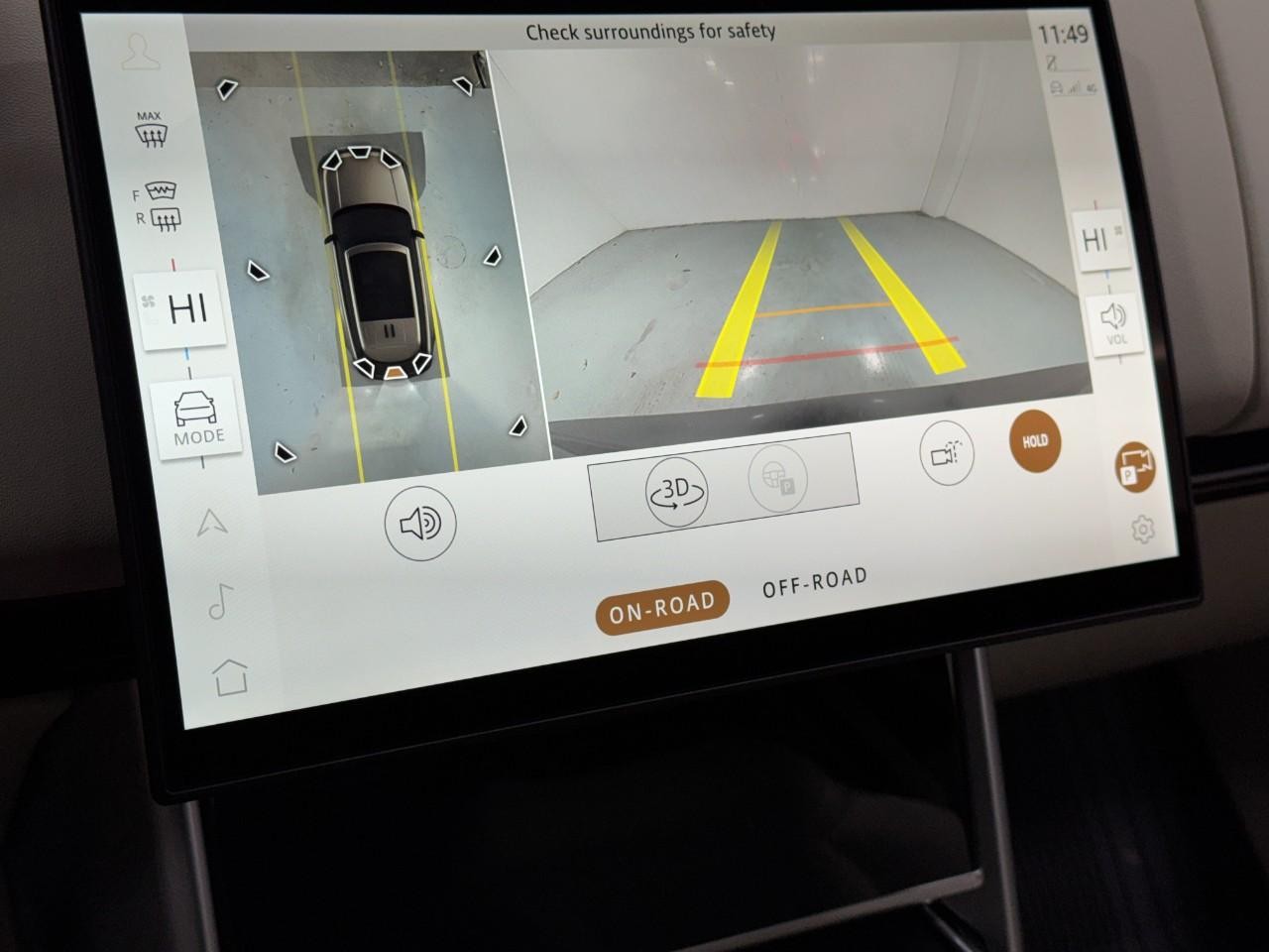 Land Rover Range Rover Vehicle Full-screen Gallery Image 32