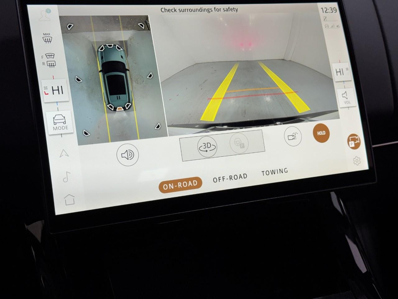 Land Rover Range Rover Sport Vehicle Full-screen Gallery Image 34