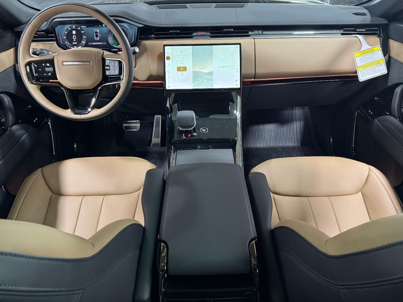 Land Rover Range Rover Sport Vehicle Full-screen Gallery Image 13