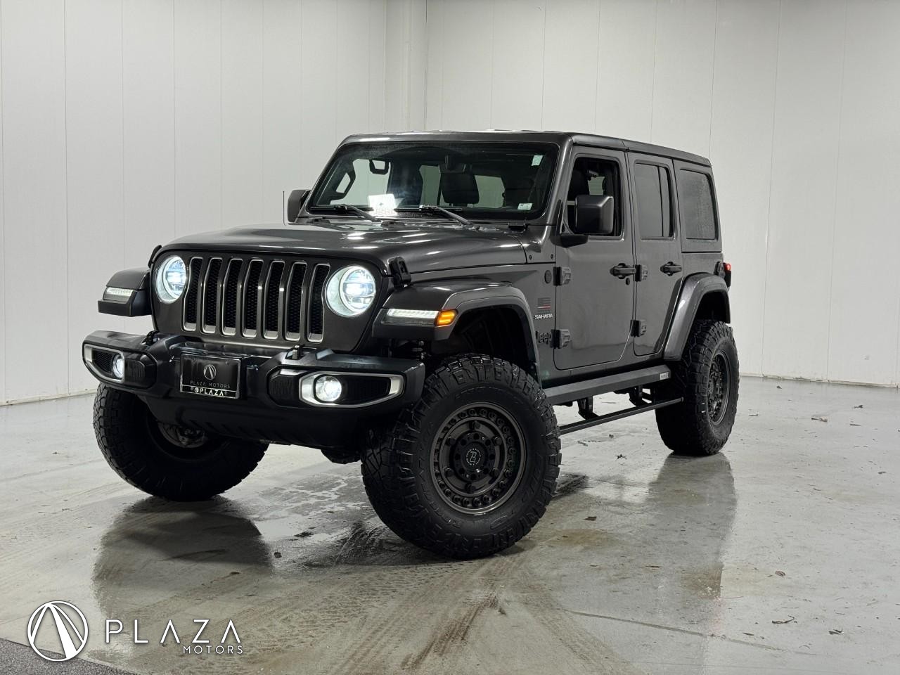 Jeep Wrangler Unlimited Vehicle Full-screen Gallery Image 01