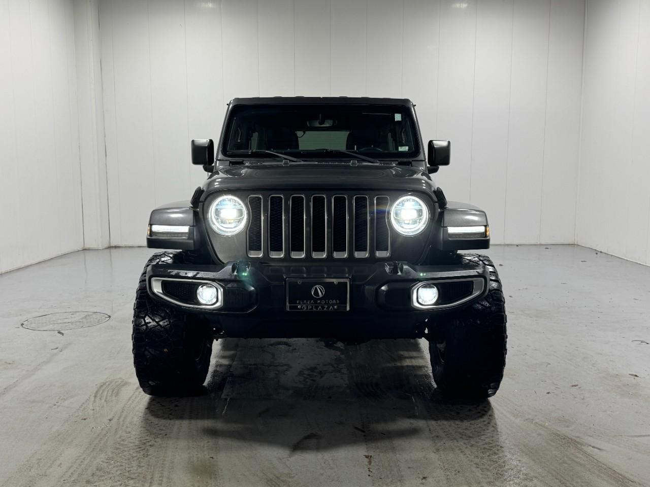Jeep Wrangler Unlimited Vehicle Full-screen Gallery Image 07