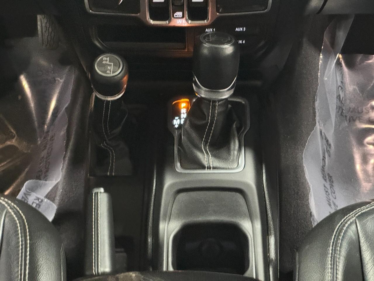 Jeep Wrangler Unlimited Vehicle Full-screen Gallery Image 14