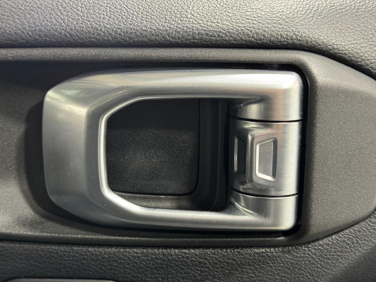 Jeep Wrangler Unlimited Vehicle Full-screen Gallery Image 19