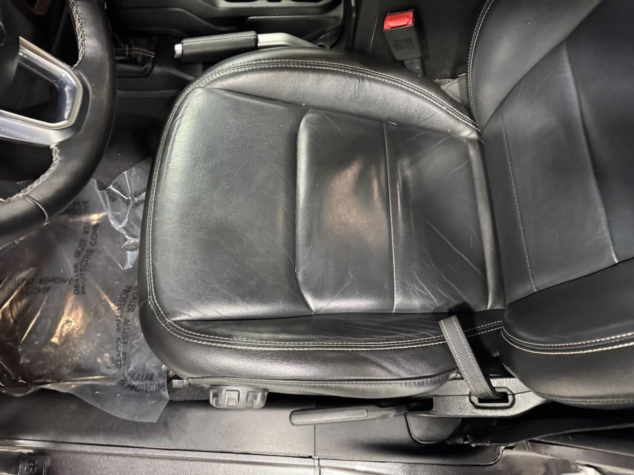 Jeep Wrangler Unlimited Vehicle Full-screen Gallery Image 24