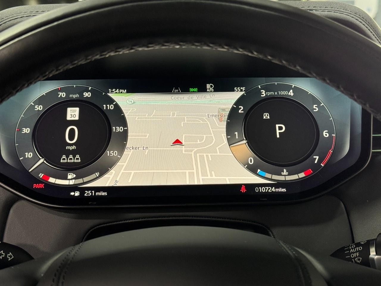 Land Rover Range Rover Sport Vehicle Full-screen Gallery Image 32