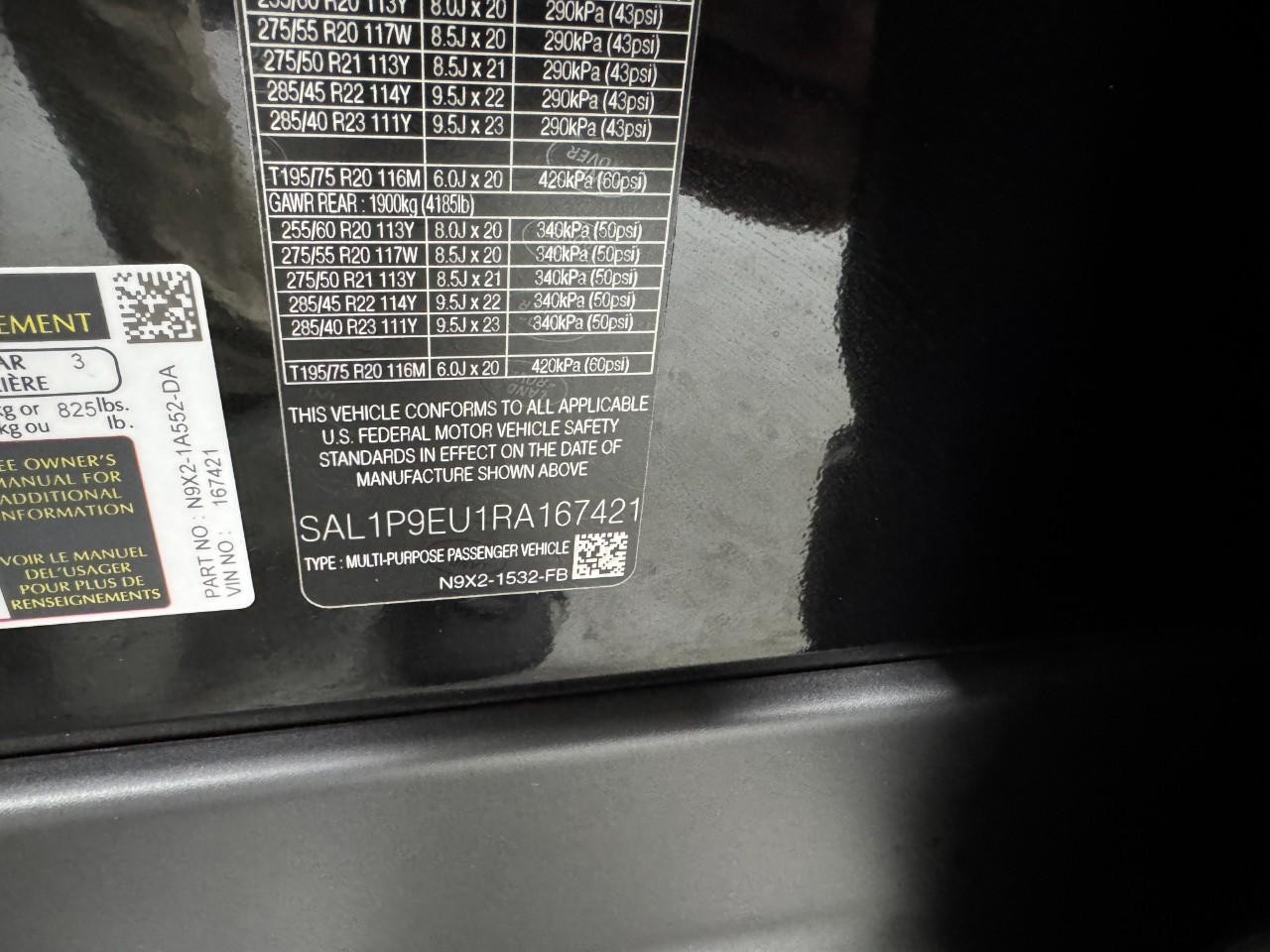 Land Rover Range Rover Sport Vehicle Full-screen Gallery Image 34