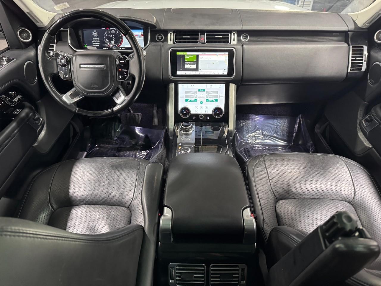 Land Rover Range Rover Vehicle Full-screen Gallery Image 13