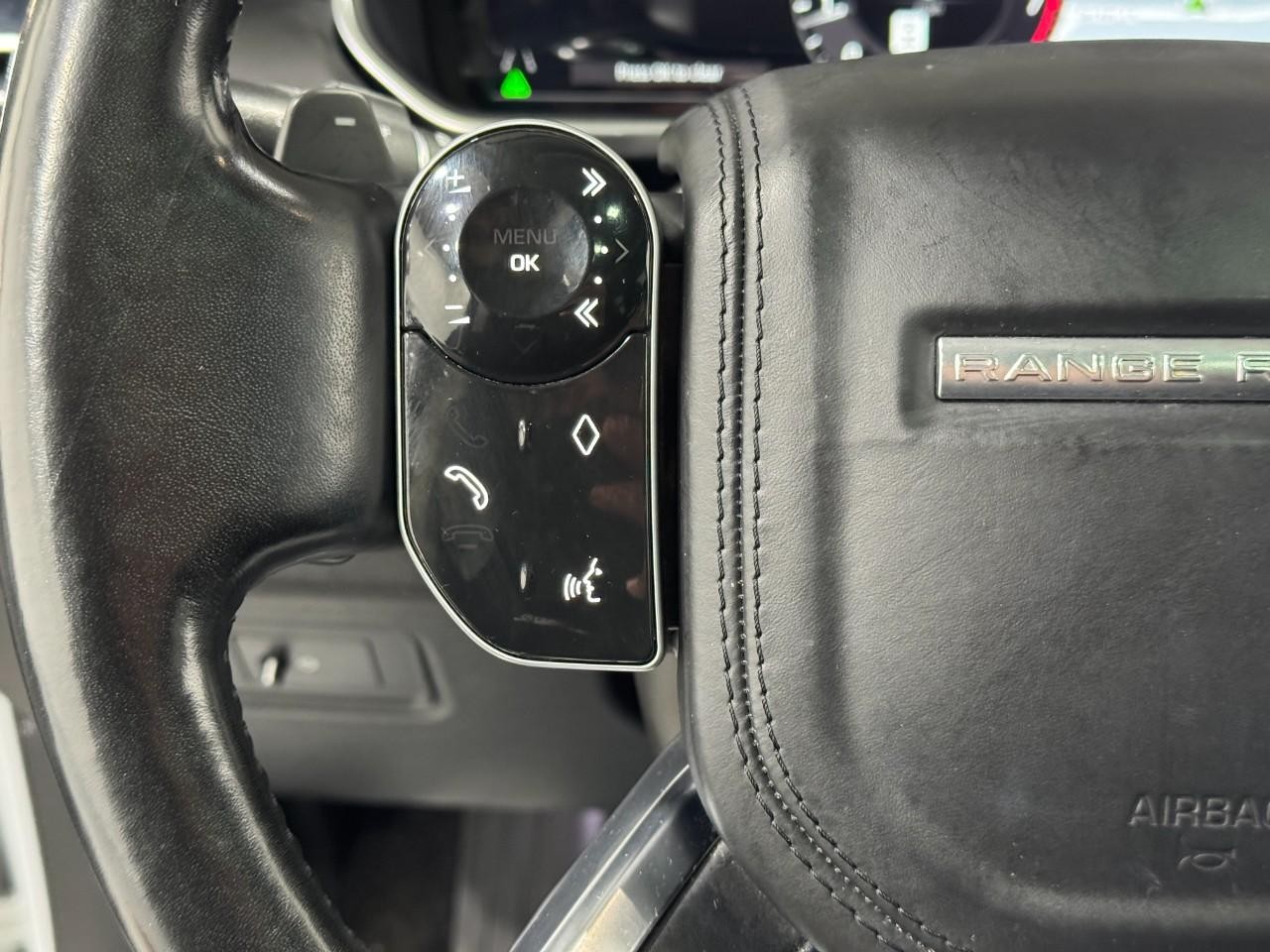 Land Rover Range Rover Vehicle Full-screen Gallery Image 31