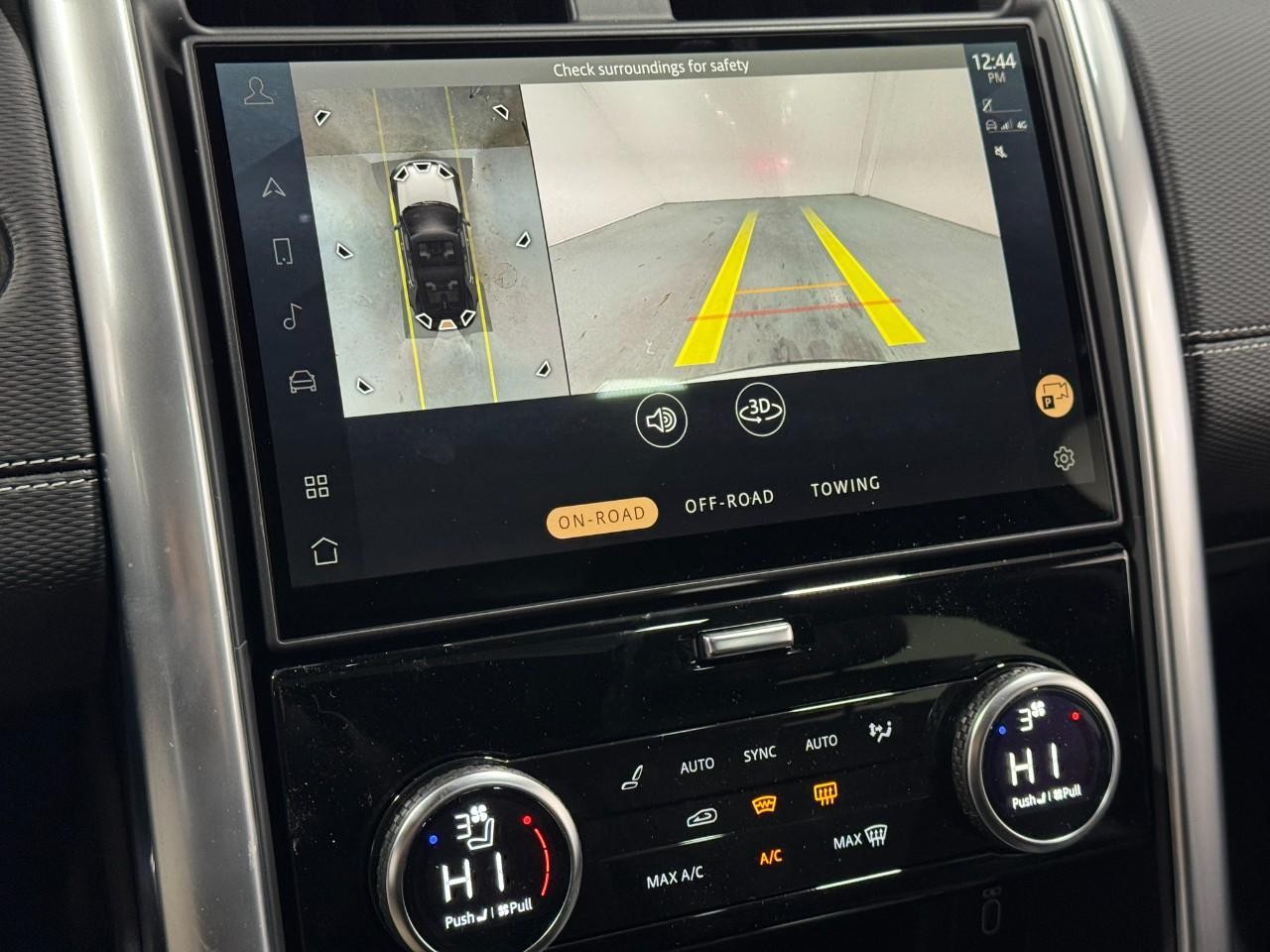 Land Rover Discovery Vehicle Full-screen Gallery Image 35