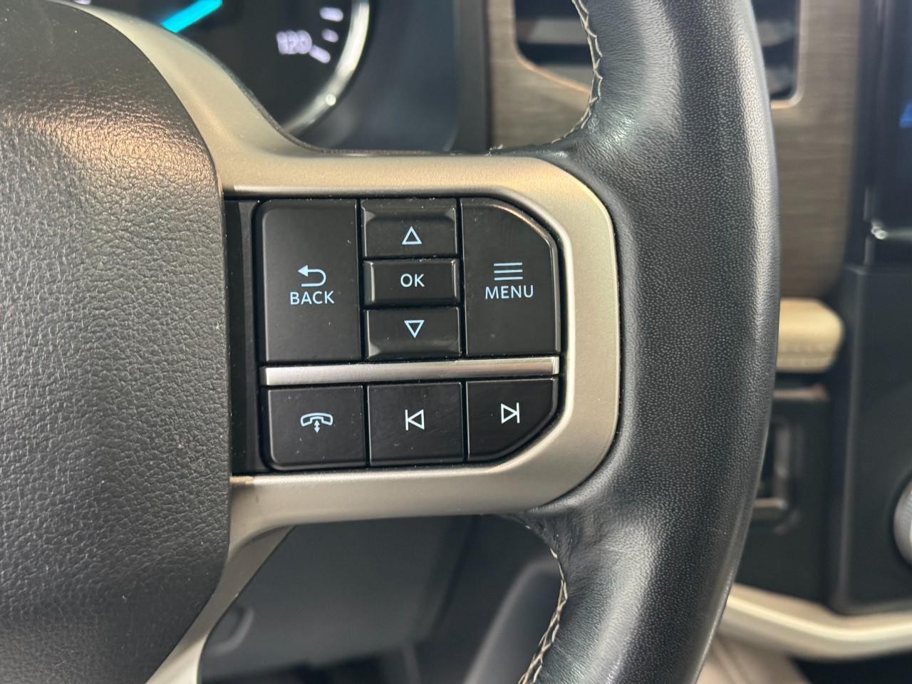 Ford Expedition Max Vehicle Full-screen Gallery Image 33