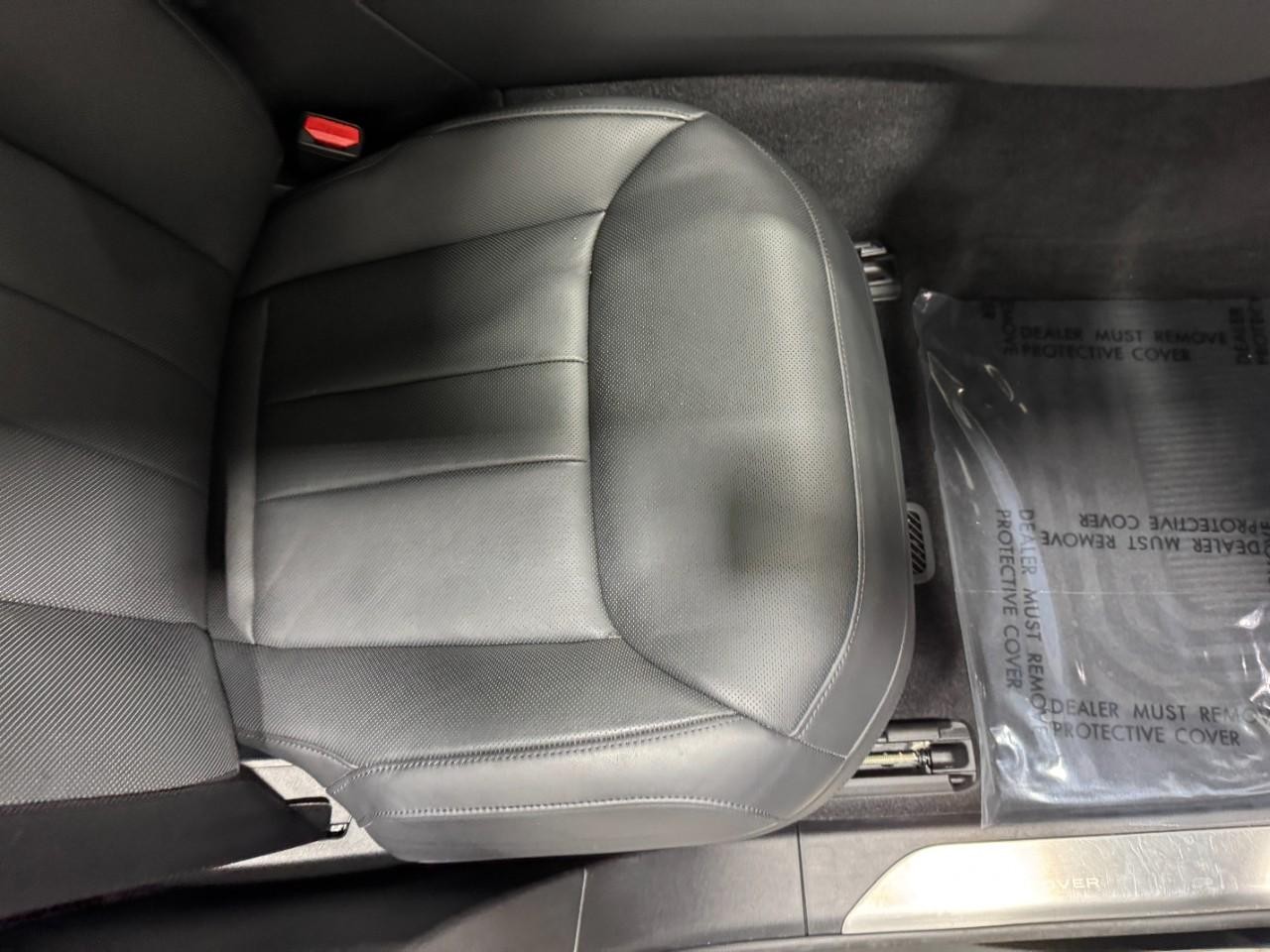 Land Rover Range Rover Sport Vehicle Full-screen Gallery Image 20