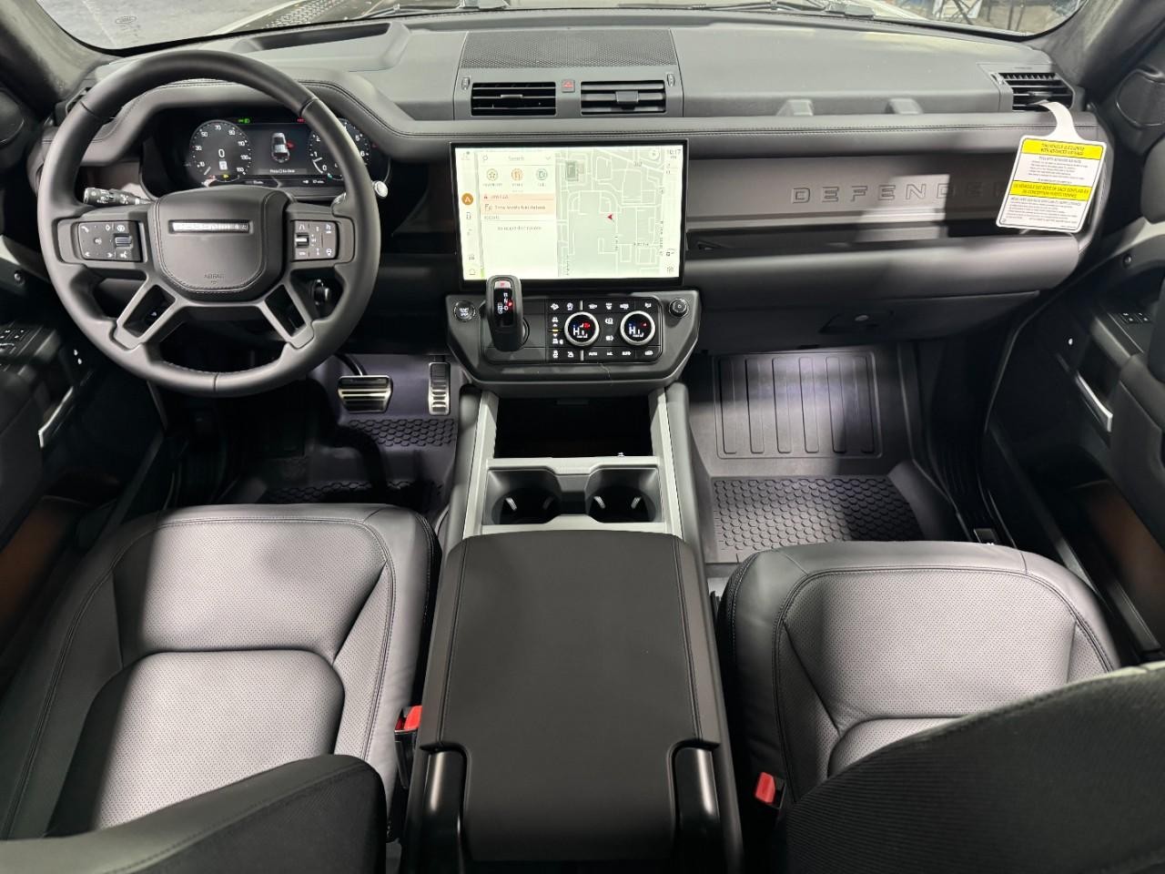 Land Rover Defender Vehicle Full-screen Gallery Image 13