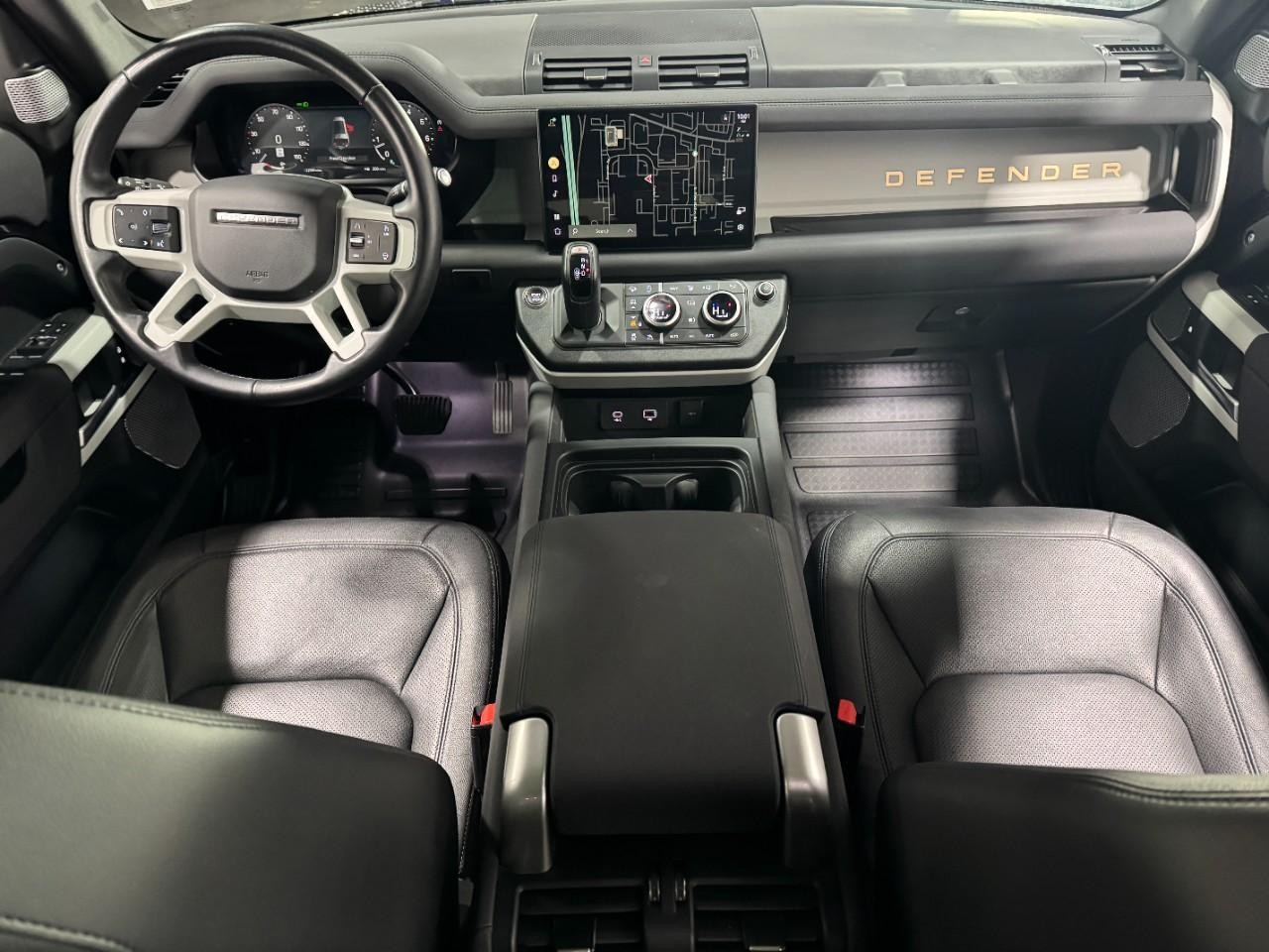 Land Rover Defender Vehicle Full-screen Gallery Image 13